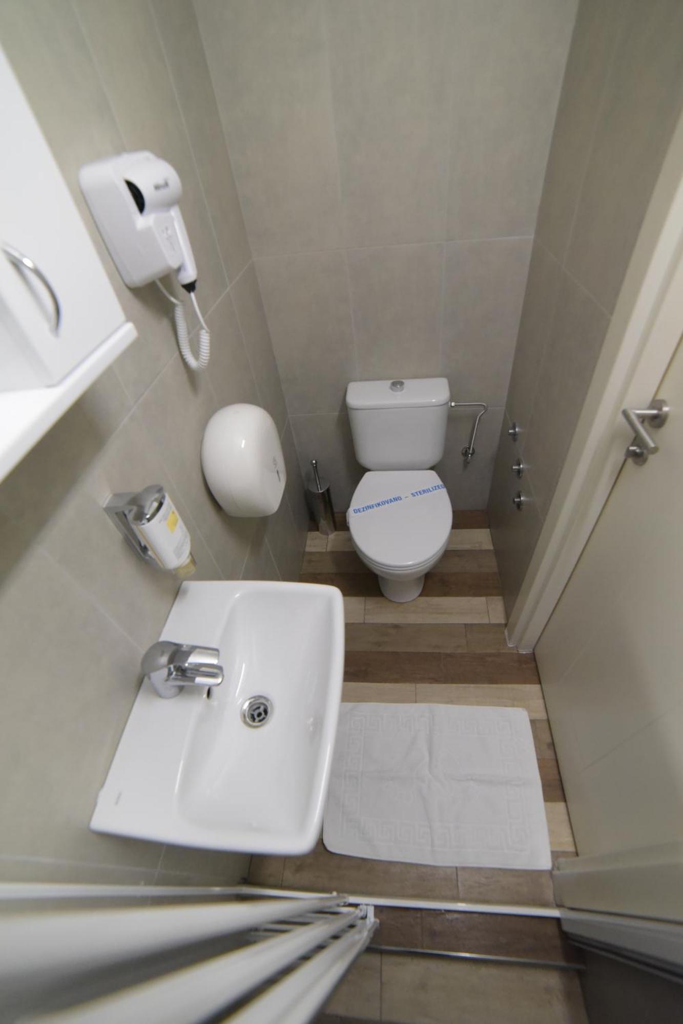Garni House 46 Plus Belgrade Extérieur photo